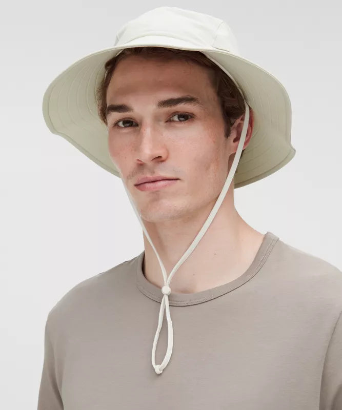 Chapeau multisport à bord large