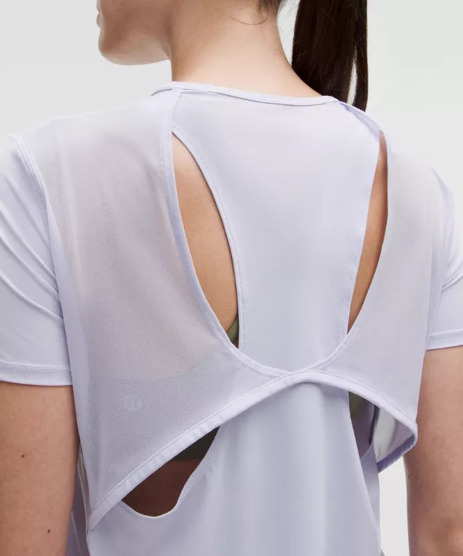 T-shirt à bandes croisées Sculpt